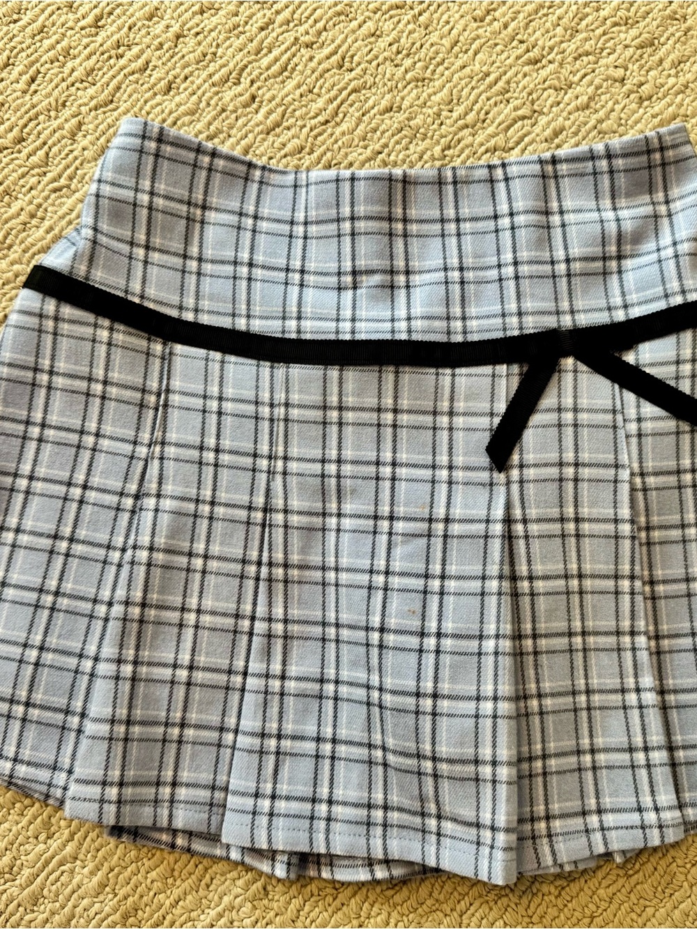 abercrombie kids Light Gray Plaid Pleated Mini Skirt with Black Trim